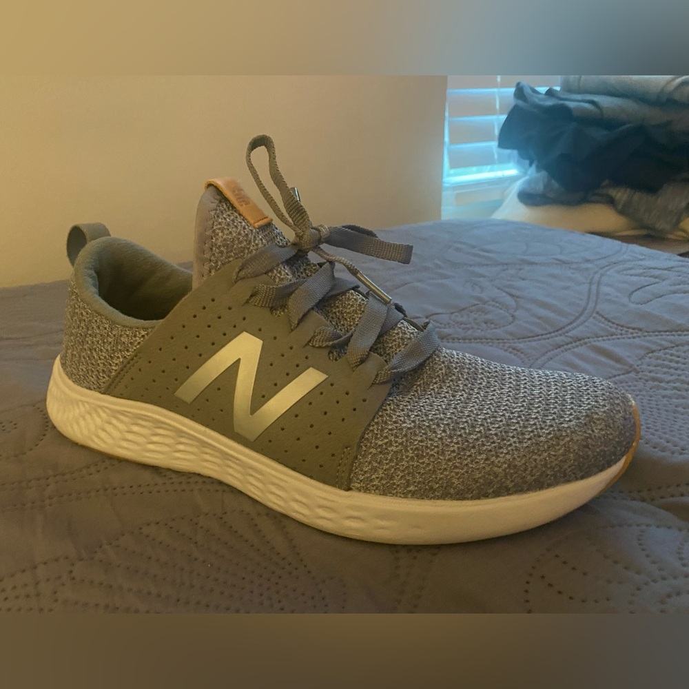 new balance athletic shoes